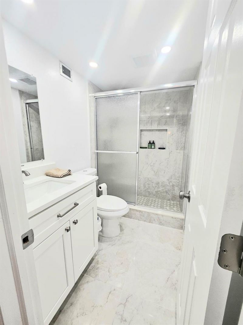5860 NW 44th Street , Unit 412, Lauderhill, FL 33319 Photo