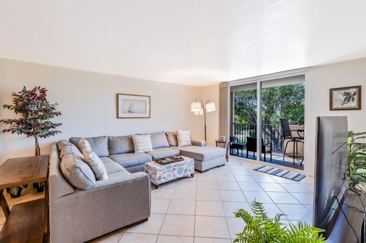 1000 Spanish River Road , Unit 3t, Boca Raton, FL 33432 Photo