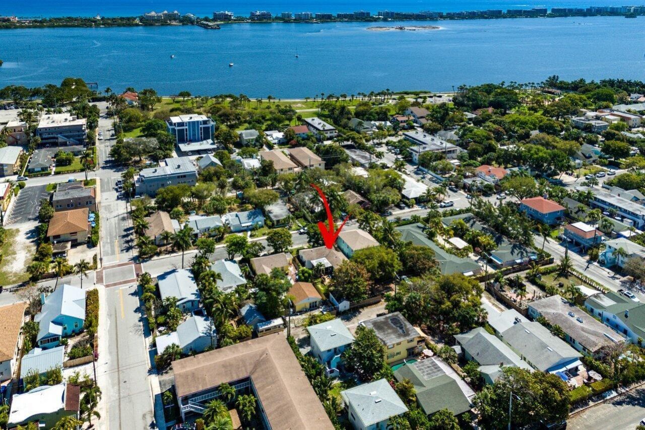 215 S Palmway , Lake Worth, FL 33460 Photo