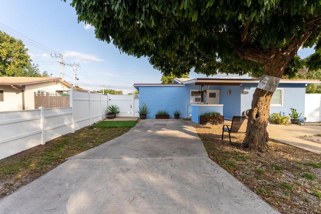 1432 SW 26th Avenue , Fort Lauderdale, FL 33312 Photo