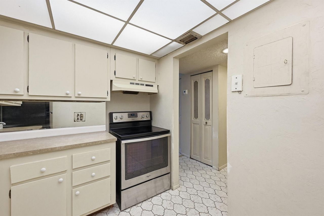 6195 Rock Island Road , Unit 210, Tamarac, FL 33319 Photo