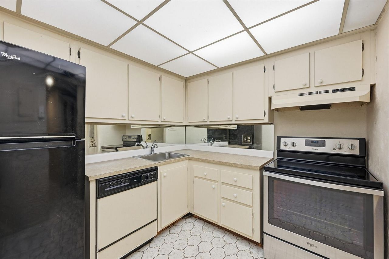 6195 Rock Island Road , Unit 210, Tamarac, FL 33319 Photo