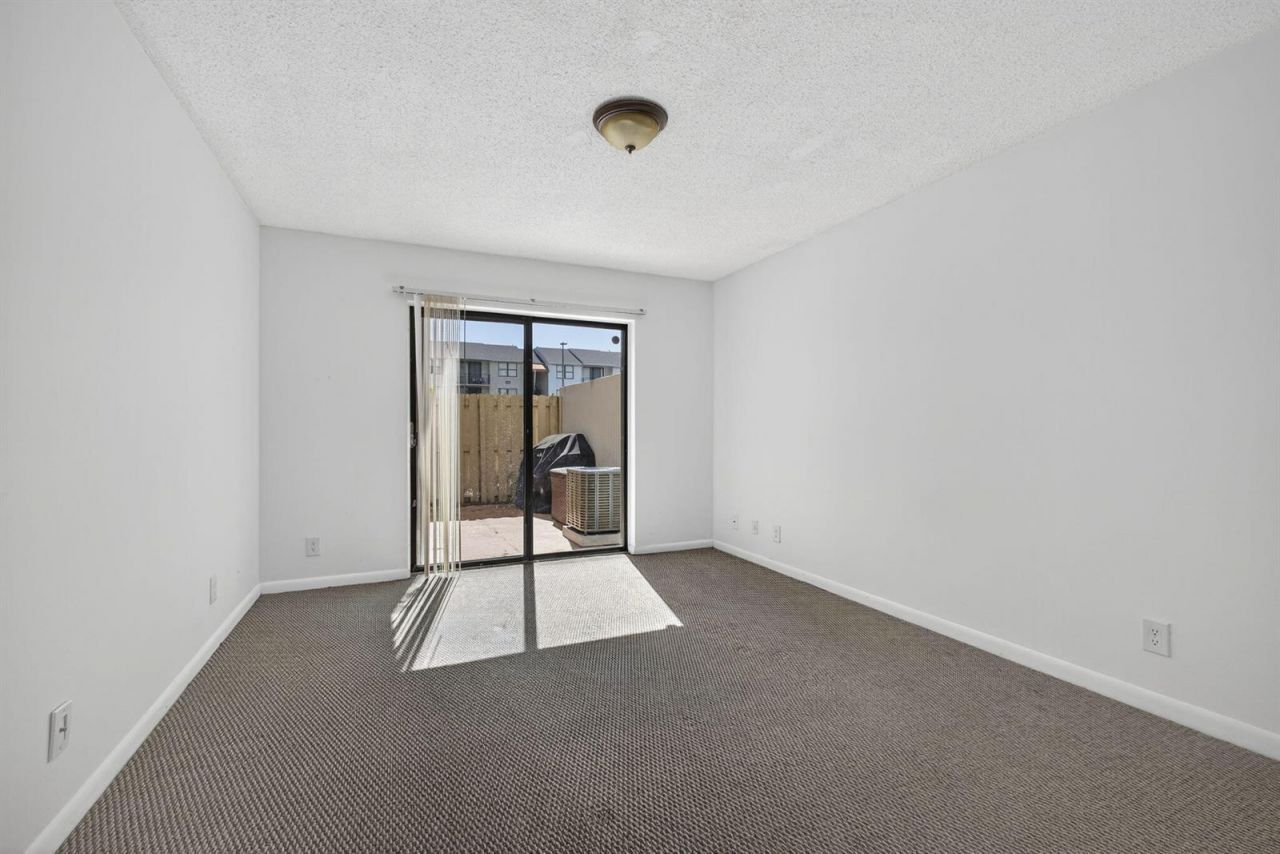 612 Executive Center Drive , Unit 3107, West Palm Beach, FL 33401 Photo