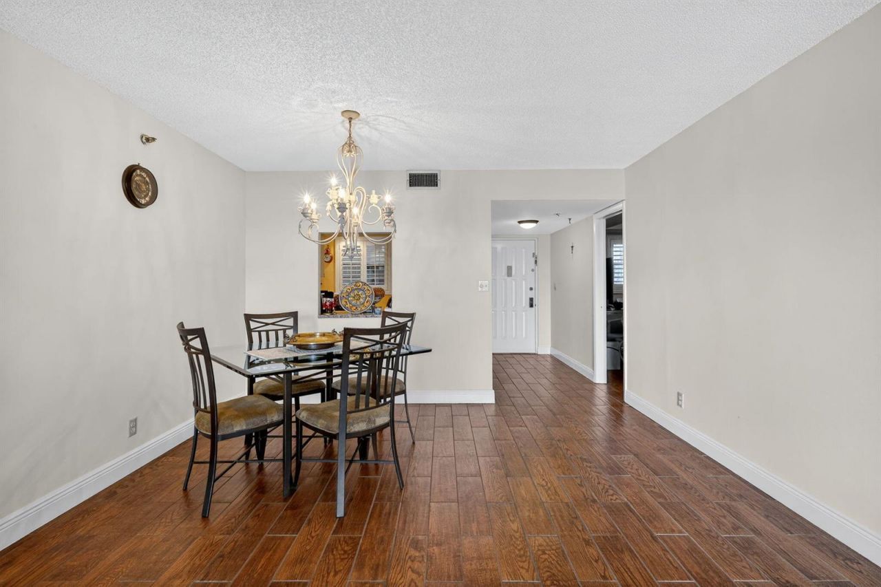 5340 NW 2nd Avenue , Unit 421, Boca Raton, FL 33487 Photo