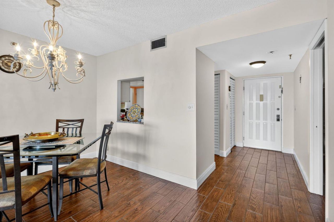 5340 NW 2nd Avenue , Unit 421, Boca Raton, FL 33487 Photo