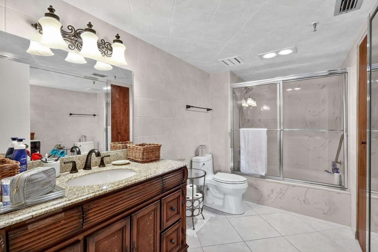 5340 NW 2nd Avenue , Unit 421, Boca Raton, FL 33487 Photo