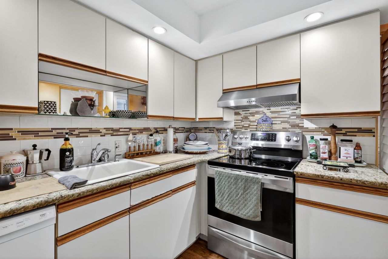 5340 NW 2nd Avenue , Unit 421, Boca Raton, FL 33487 Photo