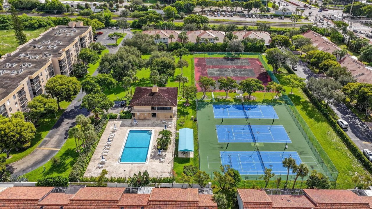 5340 NW 2nd Avenue , Unit 421, Boca Raton, FL 33487 Photo