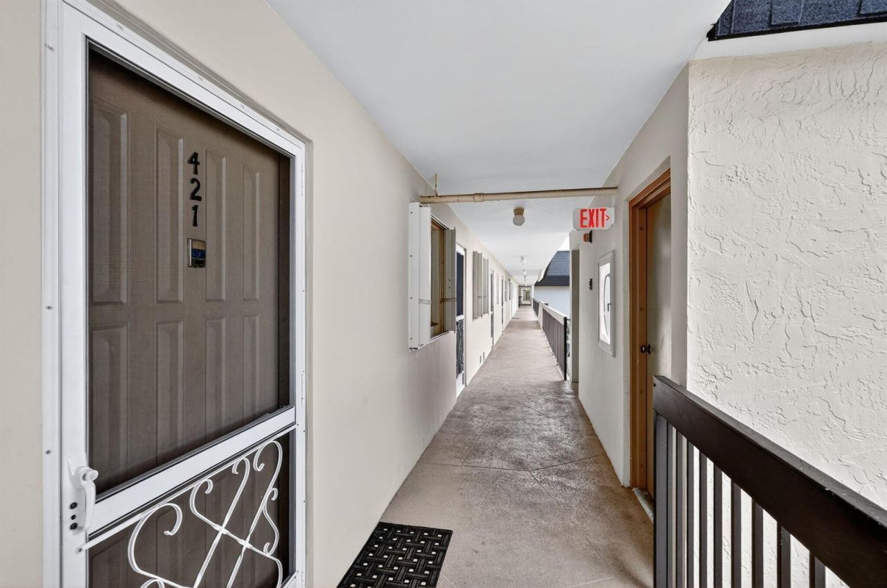 5340 NW 2nd Avenue , Unit 421, Boca Raton, FL 33487 Photo