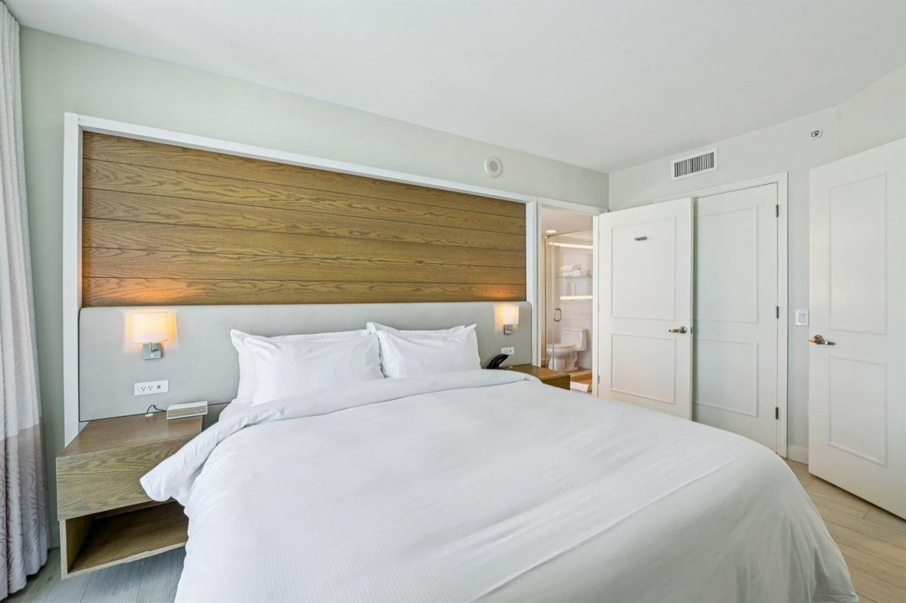 505 N Fort Lauderdale Beach Boulevard , Unit 818, Fort Lauderdale, FL 33304 Photo