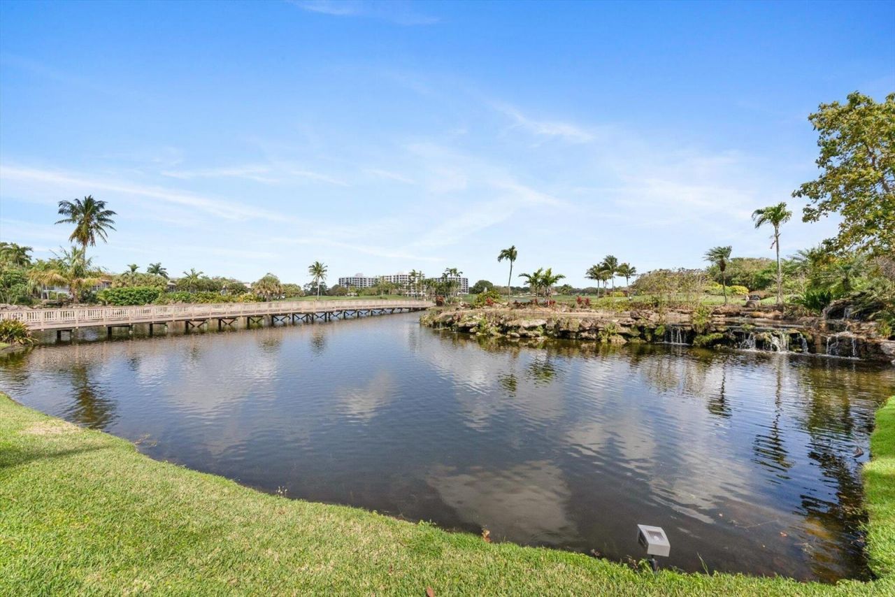 1832 Bridgewood Drive , Boca Raton, FL 33434 Photo