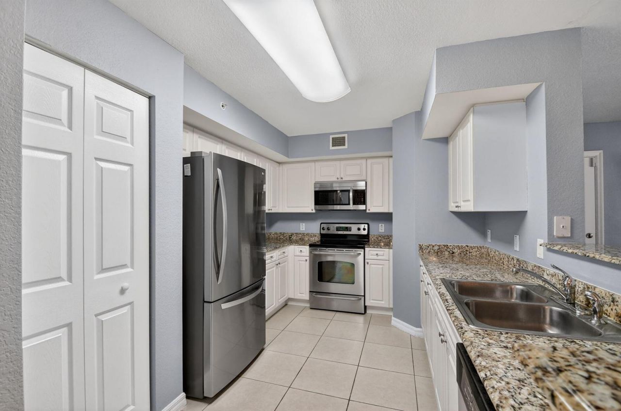 6769 Heritage Grande , Unit 2201, Boynton Beach, FL 33437 Photo