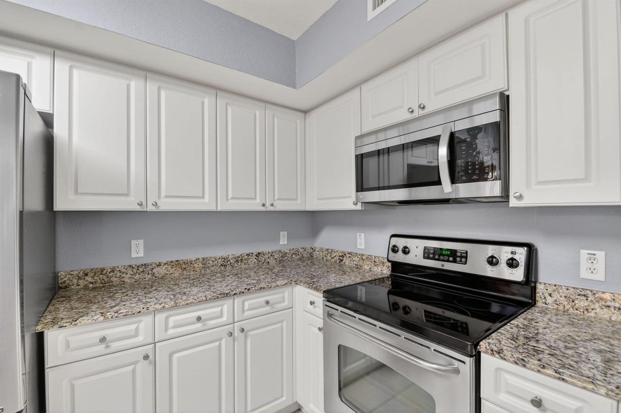 6769 Heritage Grande , Unit 2201, Boynton Beach, FL 33437 Photo