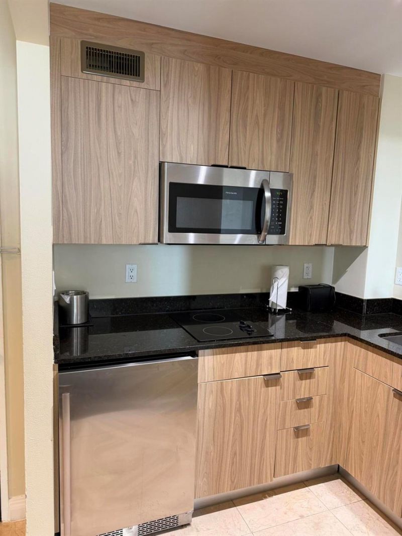 2670 E Sunrise Boulevard , Unit 703, Fort Lauderdale, FL 33304 Photo