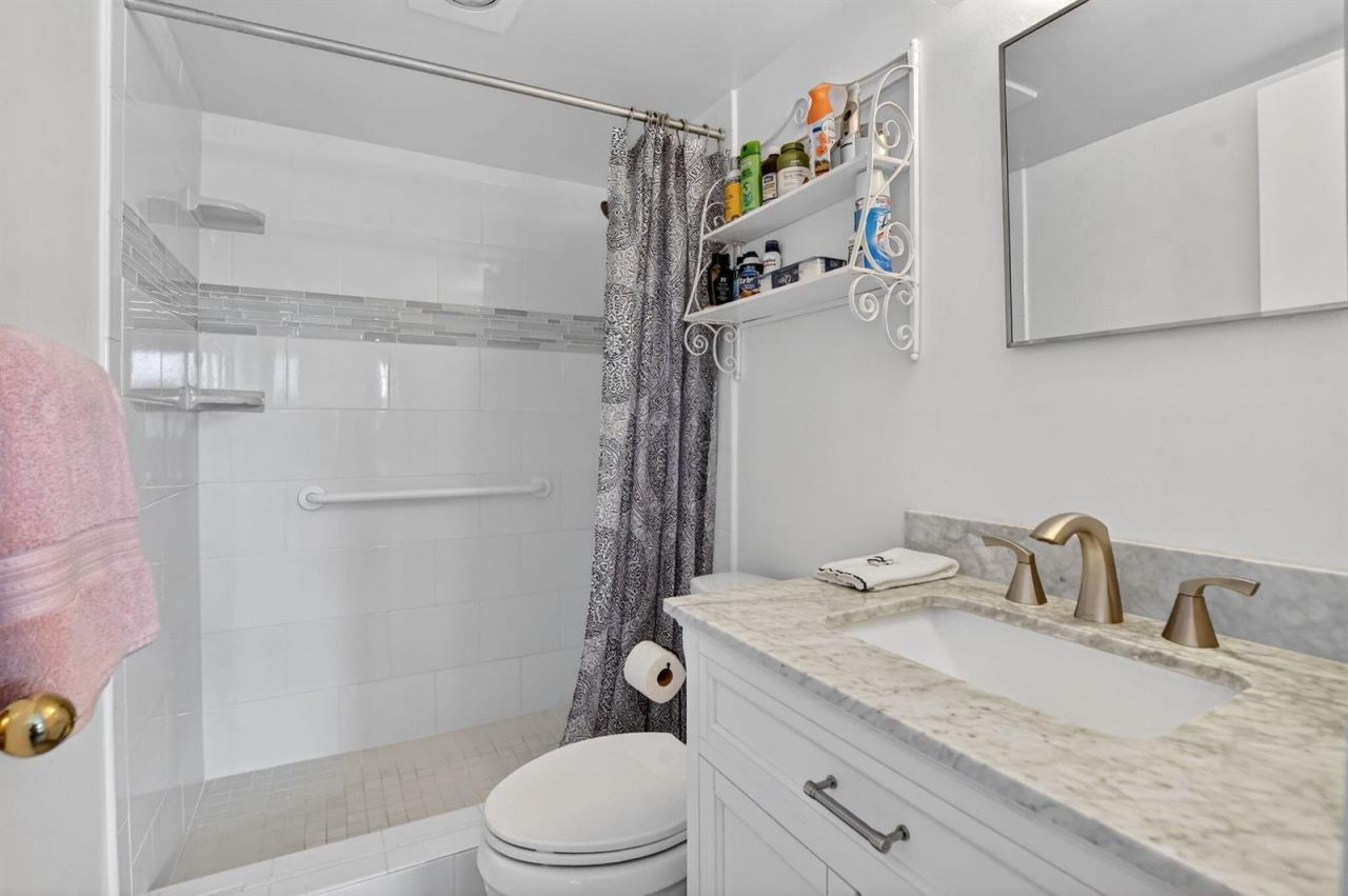 9855 Sandalfoot Boulevard , Unit Apt 317, Boca Raton, FL 33428 Photo