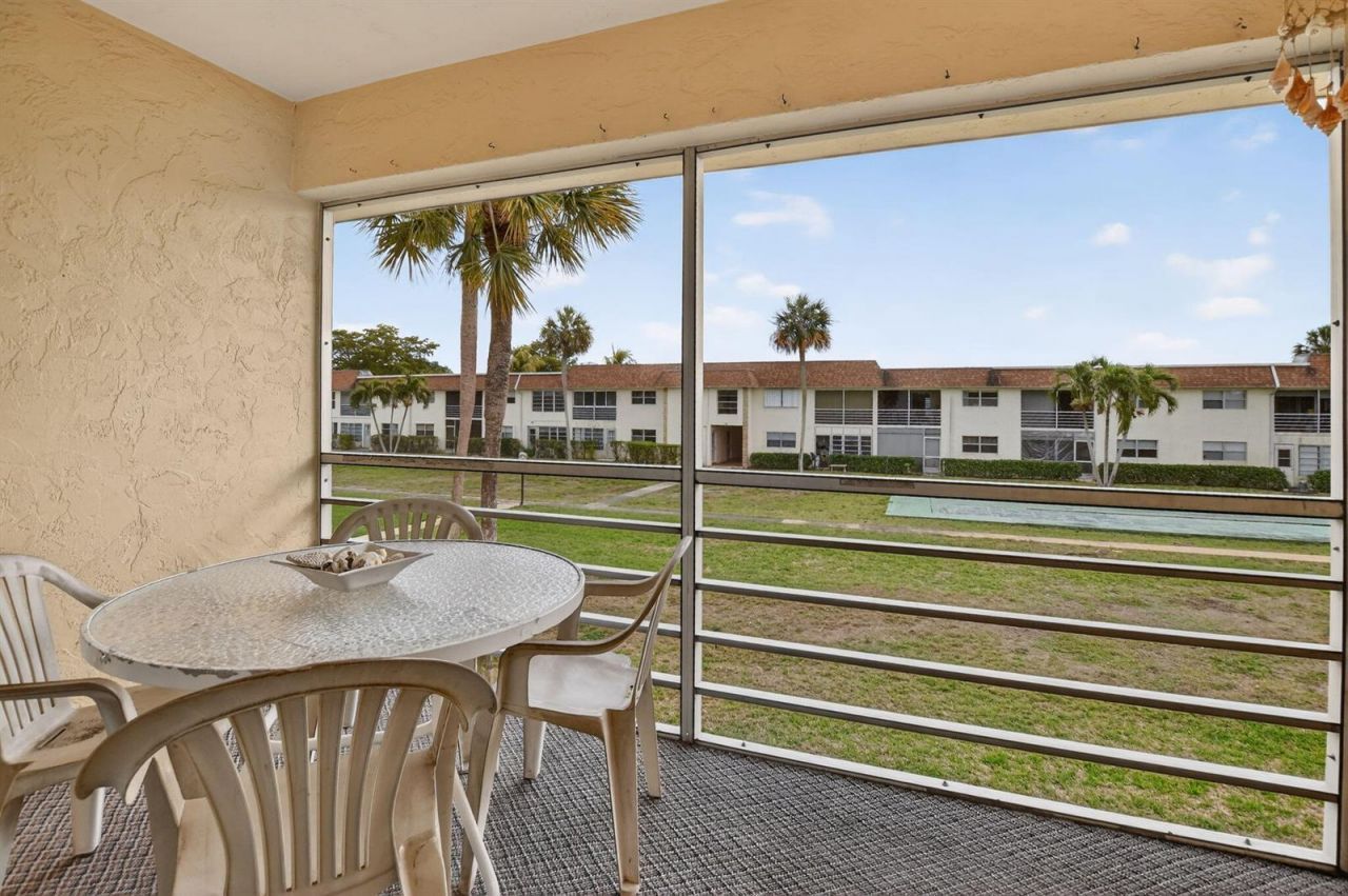 9855 Sandalfoot Boulevard , Unit Apt 317, Boca Raton, FL 33428 Photo