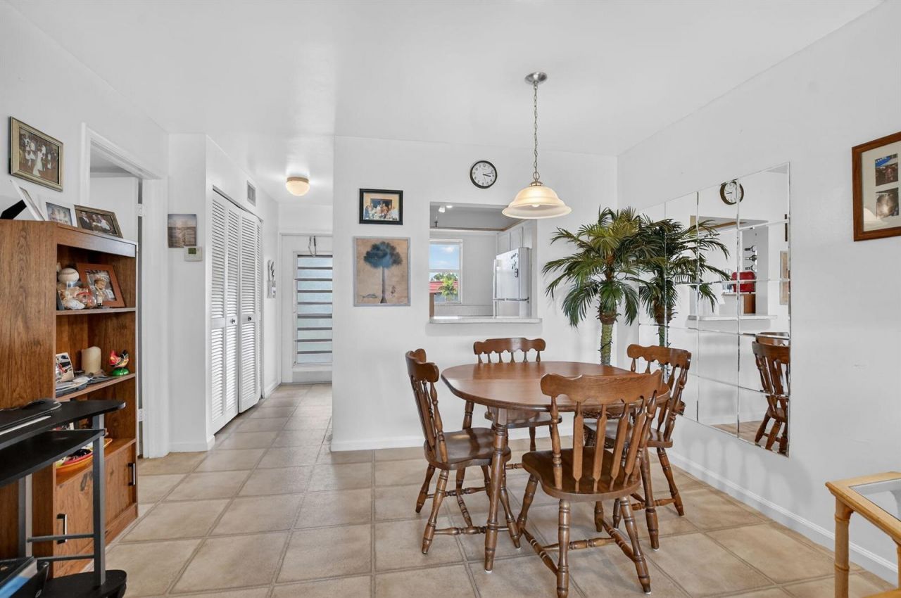 9855 Sandalfoot Boulevard , Unit Apt 317, Boca Raton, FL 33428 Photo