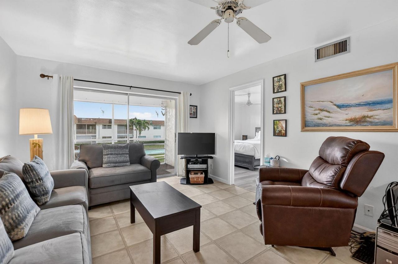 9855 Sandalfoot Boulevard , Unit Apt 317, Boca Raton, FL 33428 Photo