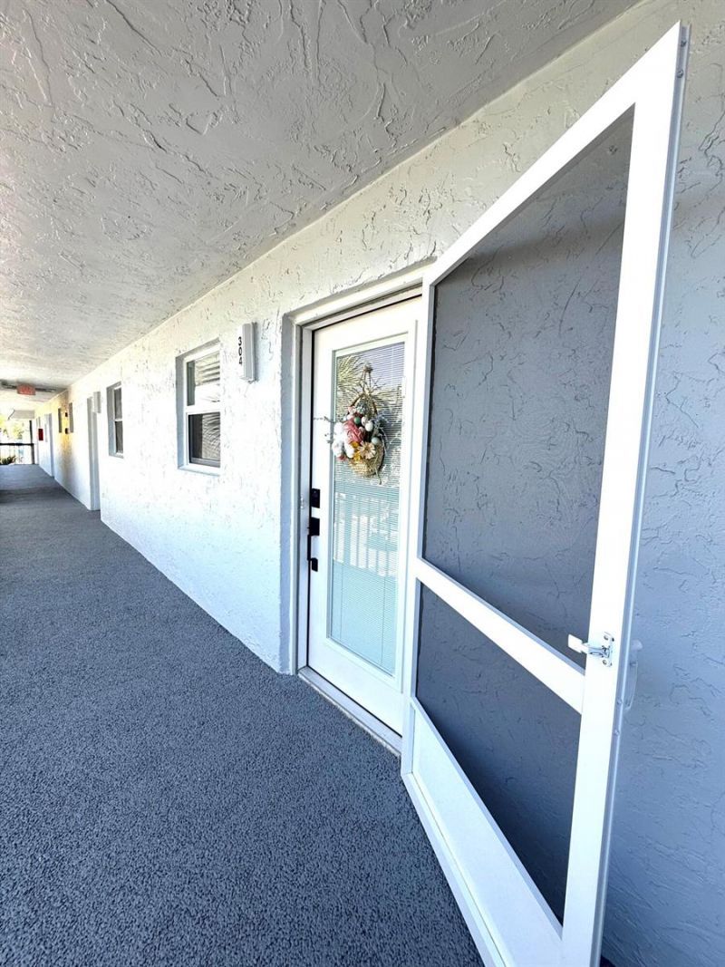 3170 Holiday Springs Boulevard , Unit 304, Margate, FL 33063 Photo