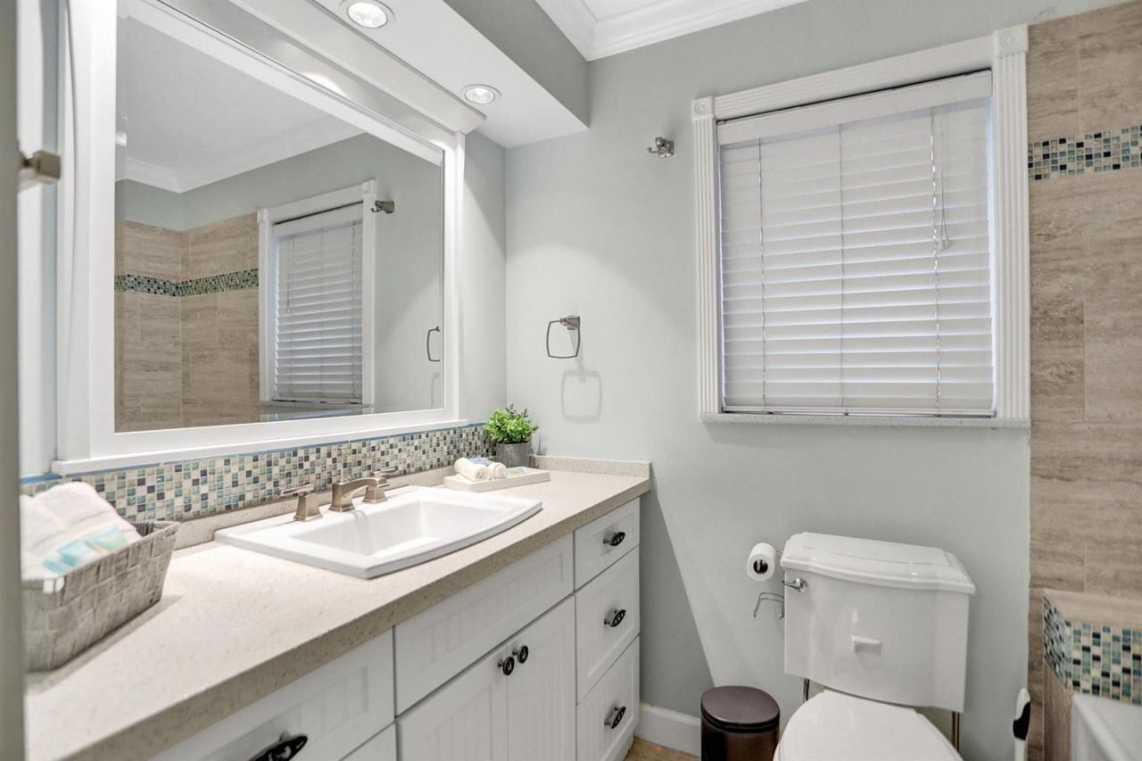 470 SE 4th Court , Pompano Beach, FL 33060 Photo