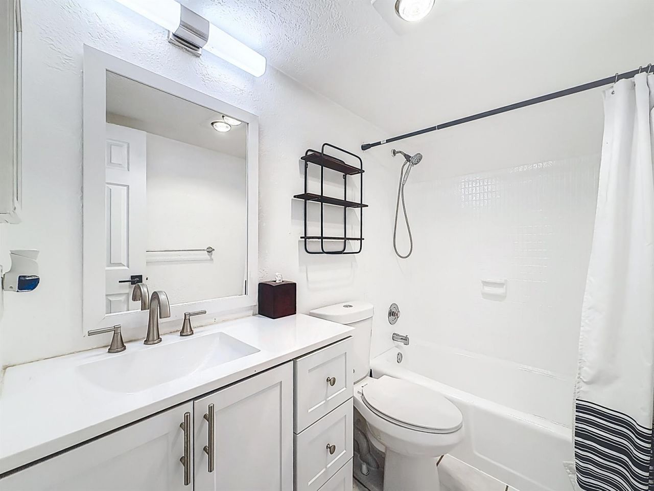 305 SE 11th Avenue , Unit D, Pompano Beach, FL 33060 Photo