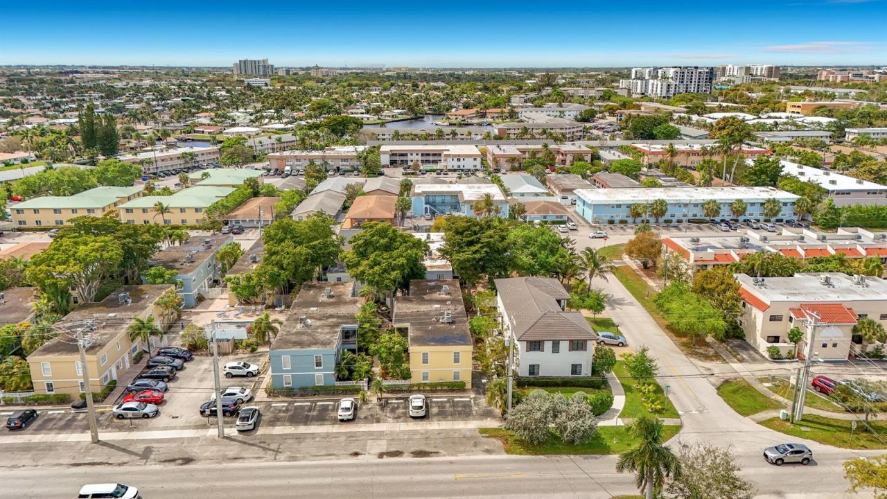305 SE 11th Avenue , Pompano Beach, FL 33060 Photo