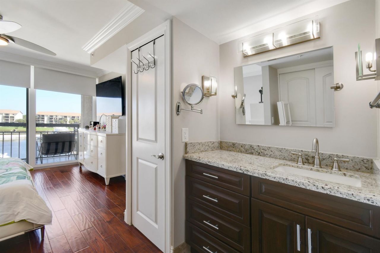 2401 Marina Isle Way , Unit 503, Jupiter, FL 33477 Photo