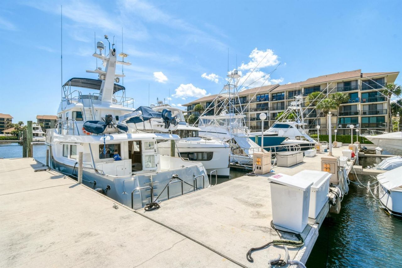 2401 Marina Isle Way , Unit 503, Jupiter, FL 33477 Photo