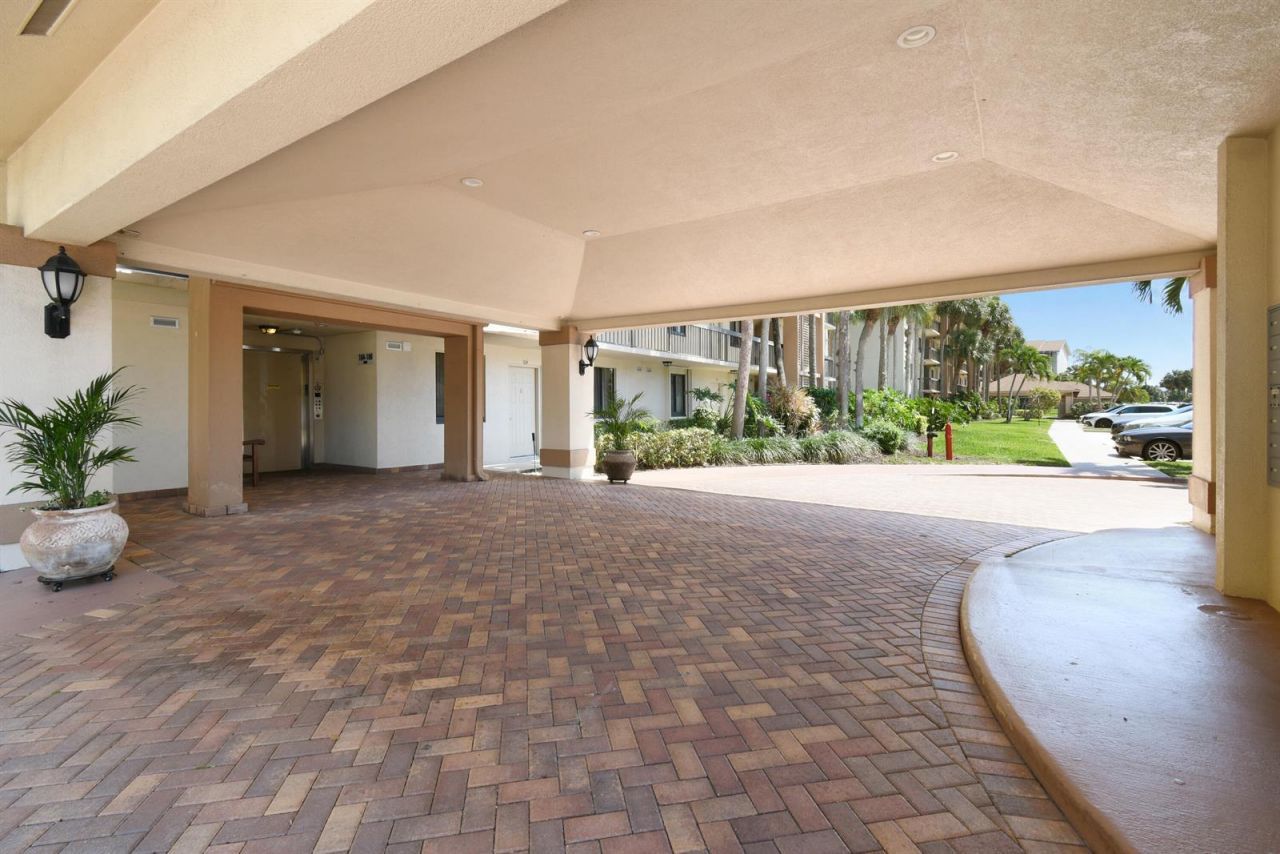 2401 Marina Isle Way , Unit 503, Jupiter, FL 33477 Photo