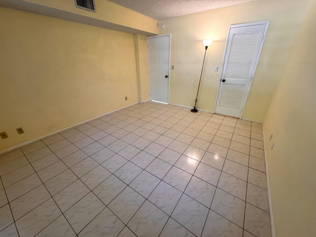 901 Cypress Terrace , Unit 103, Pompano Beach, FL 33069 Photo