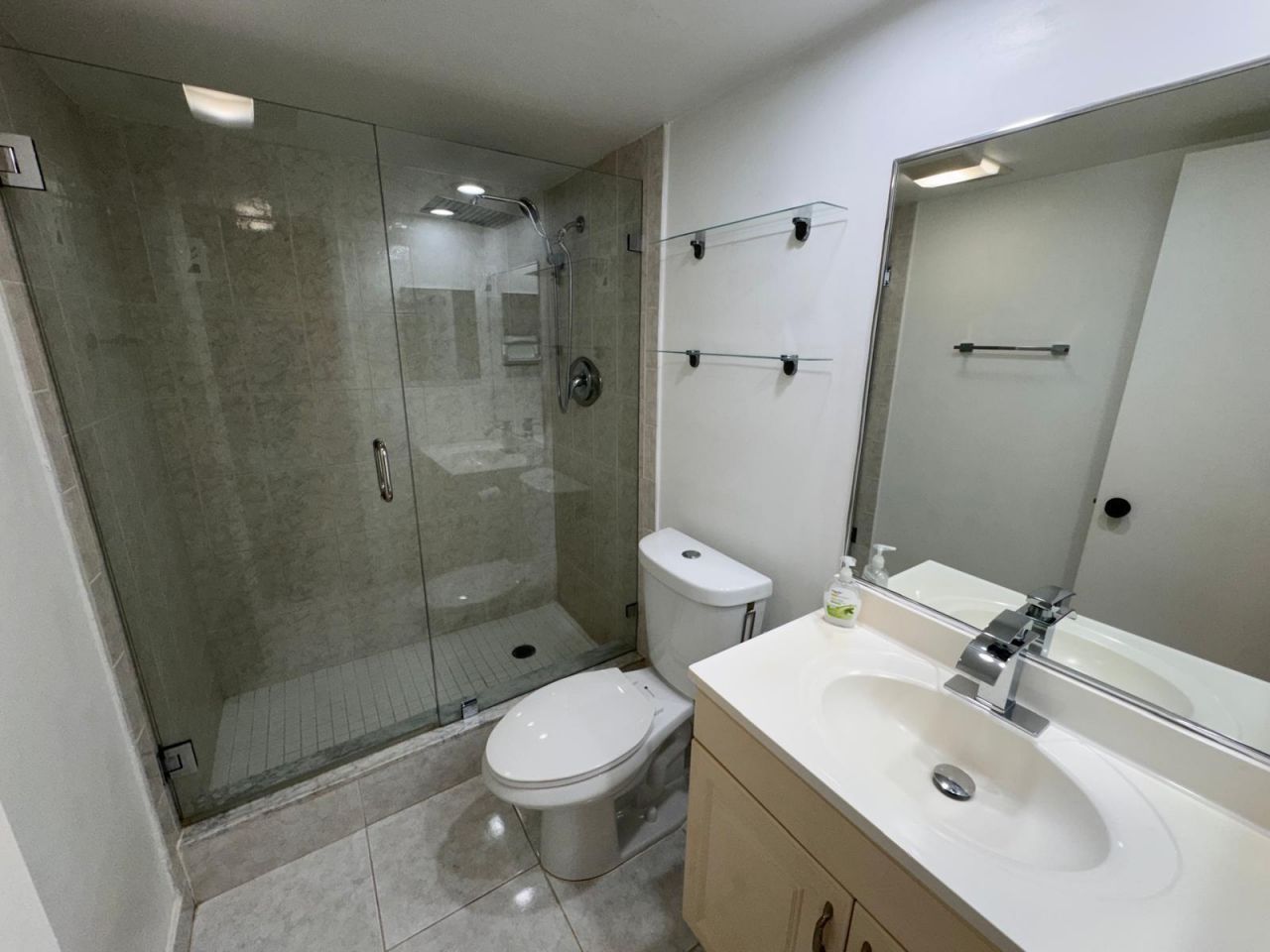 901 Cypress Terrace , Unit 103, Pompano Beach, FL 33069 Photo