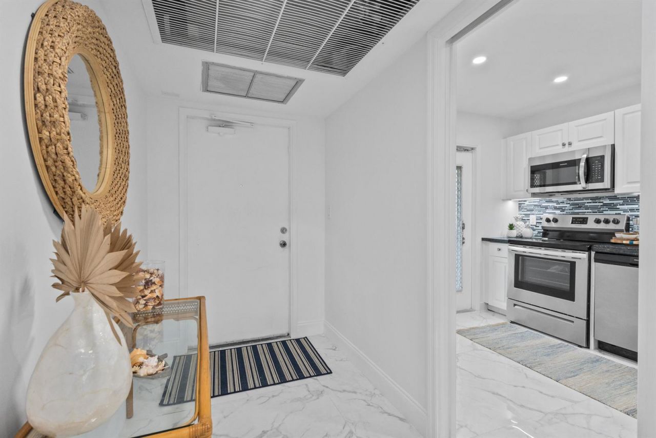 3051 S Palm Aire Drive , Unit 109, Pompano Beach, FL 33069 Photo