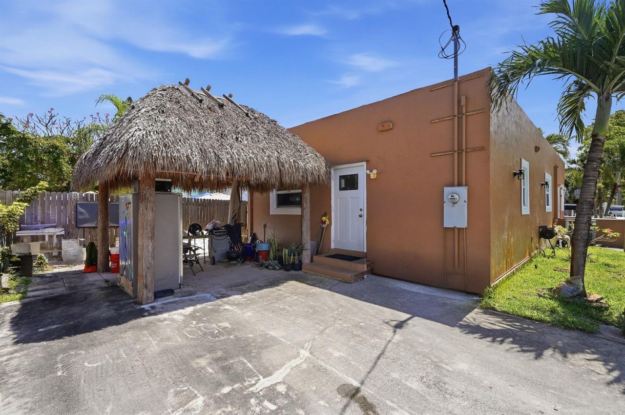 1959 Pierce Street , Hollywood, FL 33020 Photo