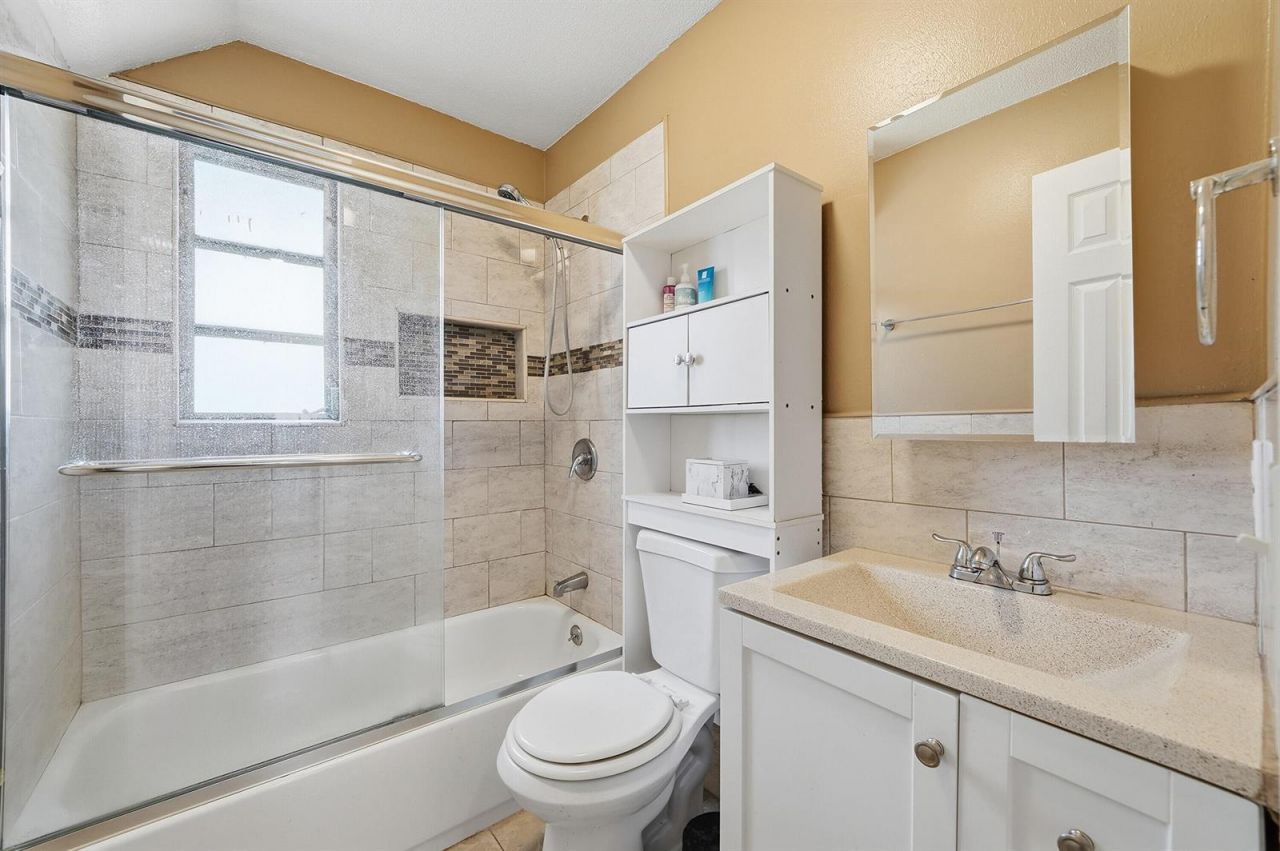 1959 Pierce Street , Hollywood, FL 33020 Photo