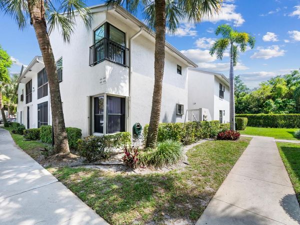 4664 NW 22nd Street , Coconut Creek, FL 33063