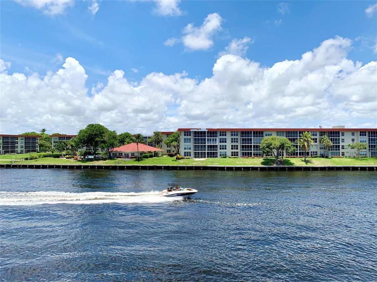 1150 Hillsboro Mile , Unit 207, Hillsboro Beach, FL 33062 Photo