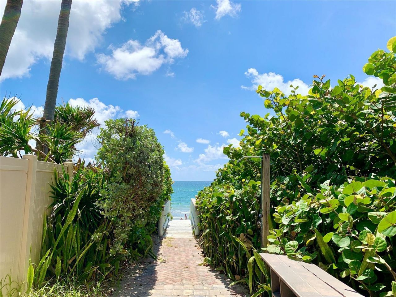 1150 Hillsboro Mile , Unit 207, Hillsboro Beach, FL 33062 Photo