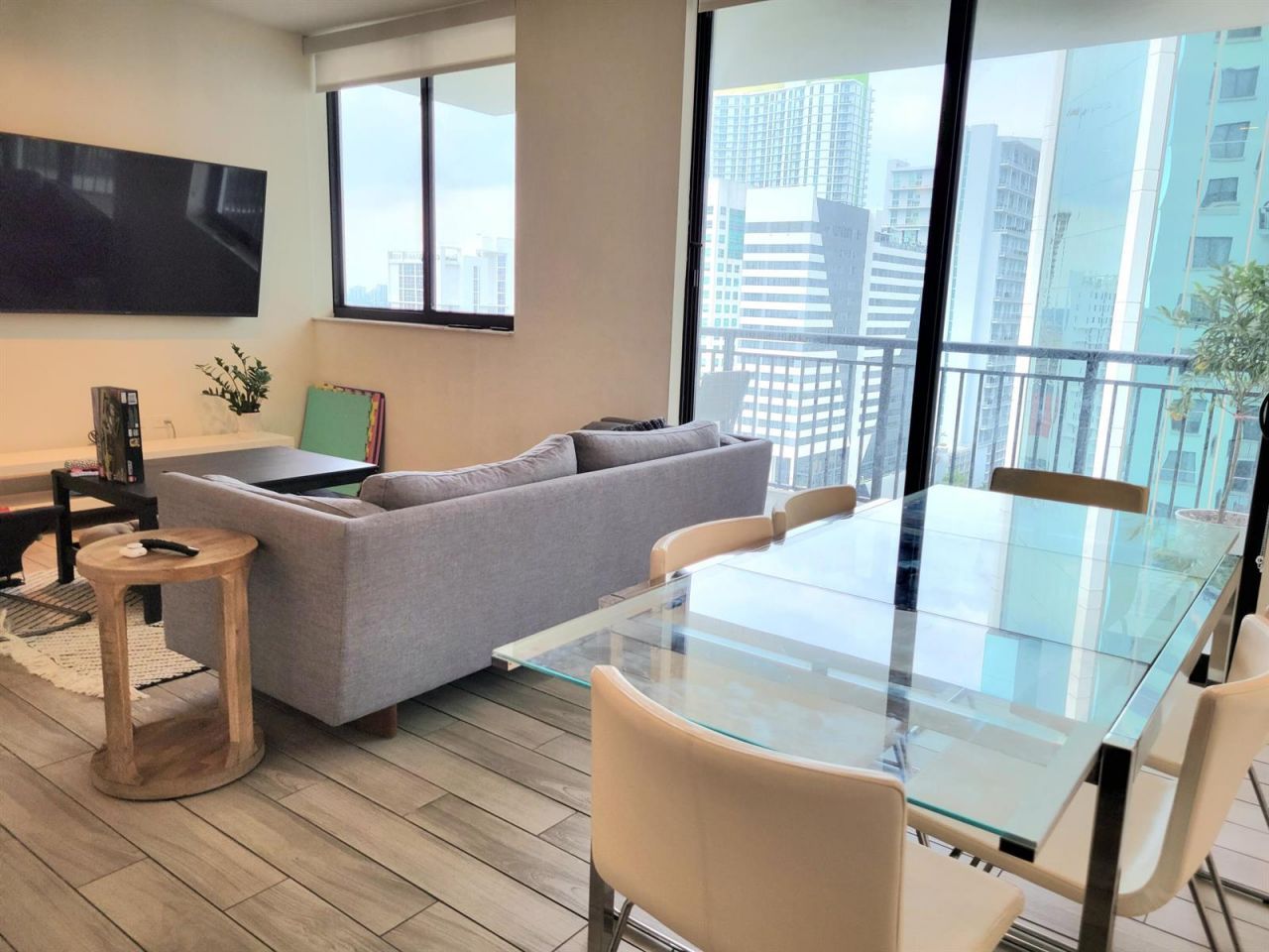 999 SW 1st Avenue, Unit 1914, Miami, FL 33130 Photo