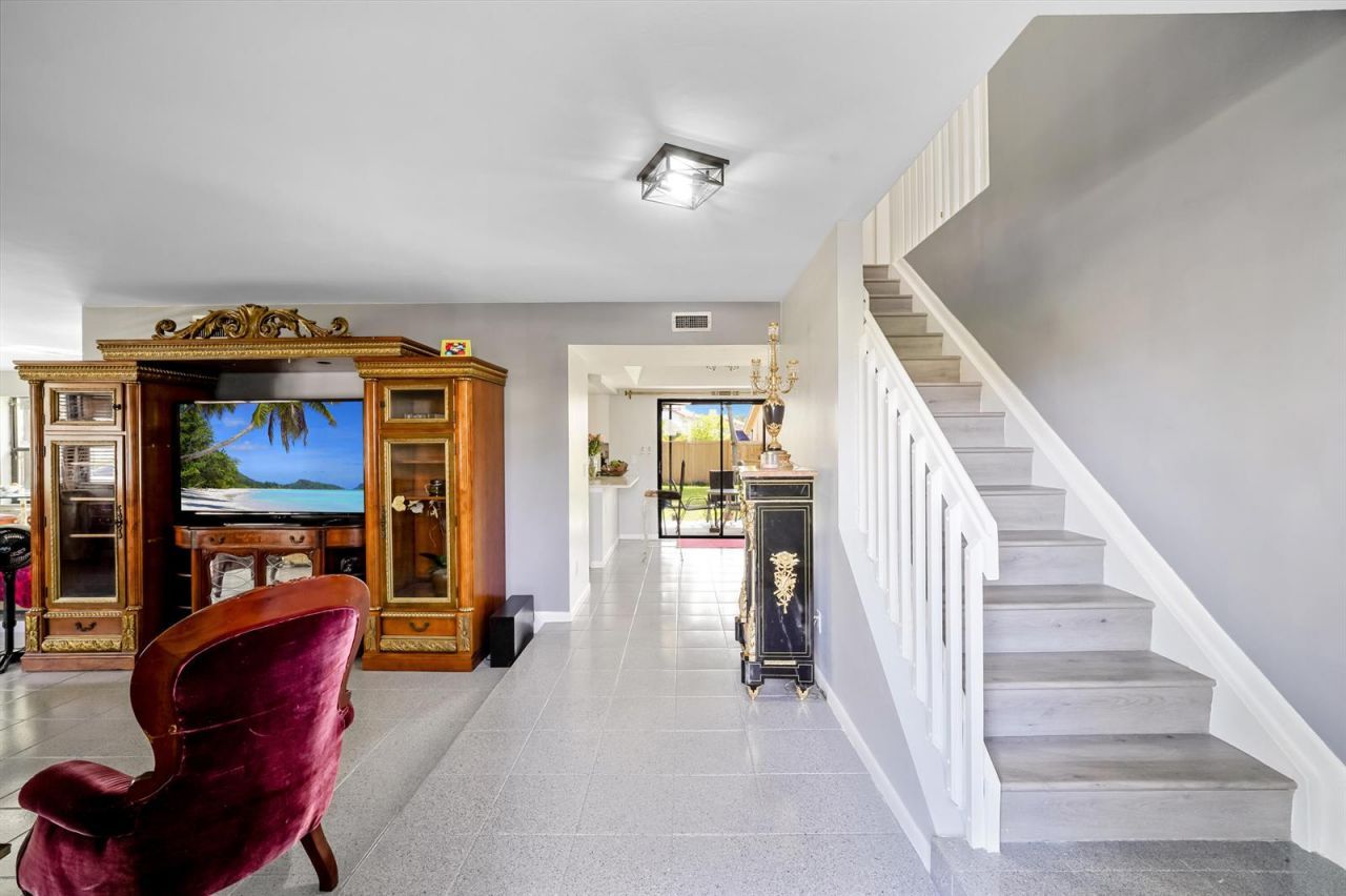 6840 W Wedgewood Avenue , Davie, FL 33331 Photo