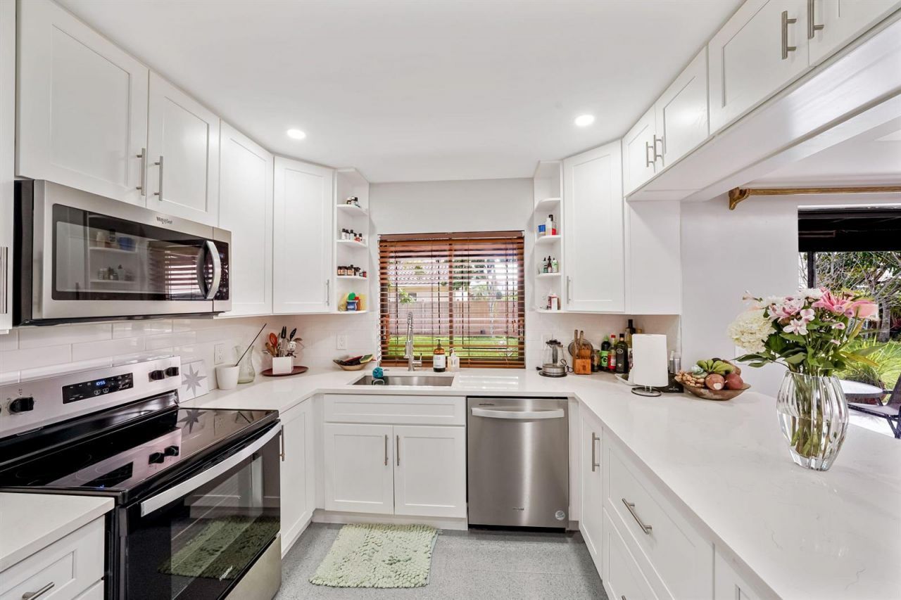 6840 W Wedgewood Avenue , Davie, FL 33331 Photo