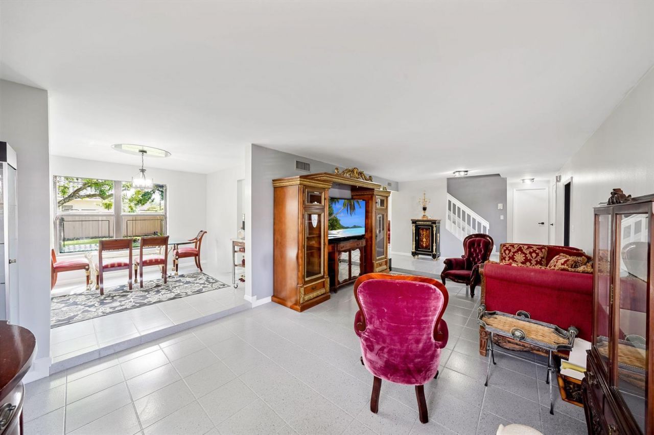 6840 W Wedgewood Avenue , Davie, FL 33331 Photo
