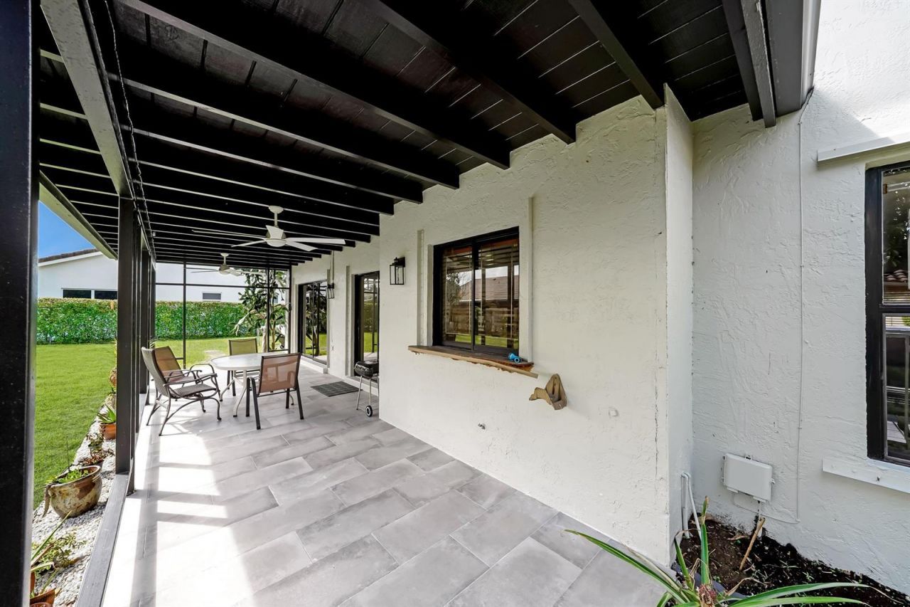 6840 W Wedgewood Avenue , Davie, FL 33331 Photo