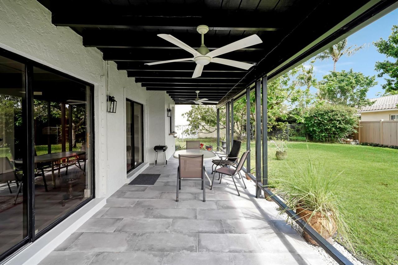 6840 W Wedgewood Avenue , Davie, FL 33331 Photo
