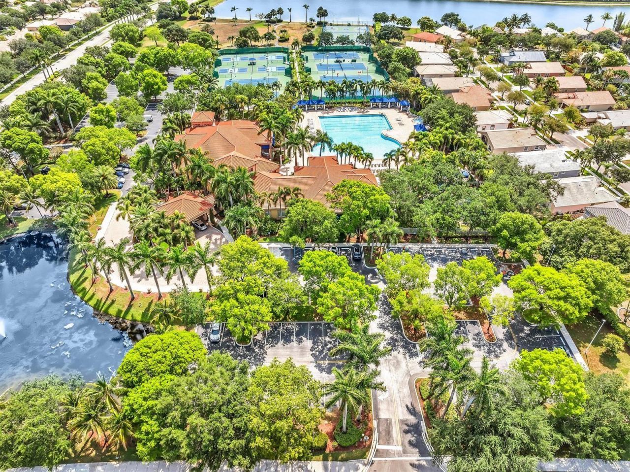 6840 W Wedgewood Avenue , Davie, FL 33331 Photo
