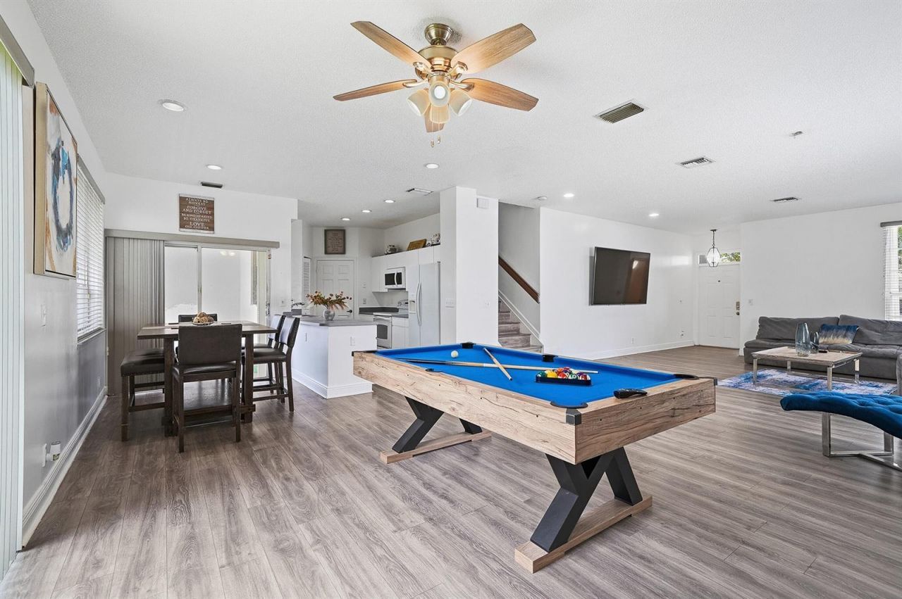 9378 NW 8th Circle , Plantation, FL 33324 Photo