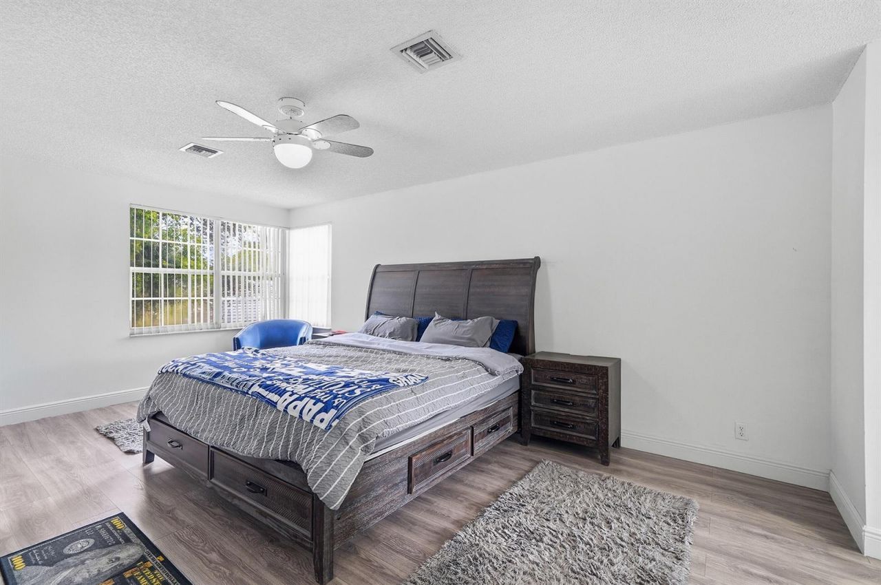 9378 NW 8th Circle , Plantation, FL 33324 Photo