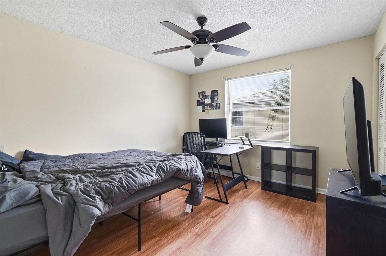9378 NW 8th Circle , Plantation, FL 33324 Photo
