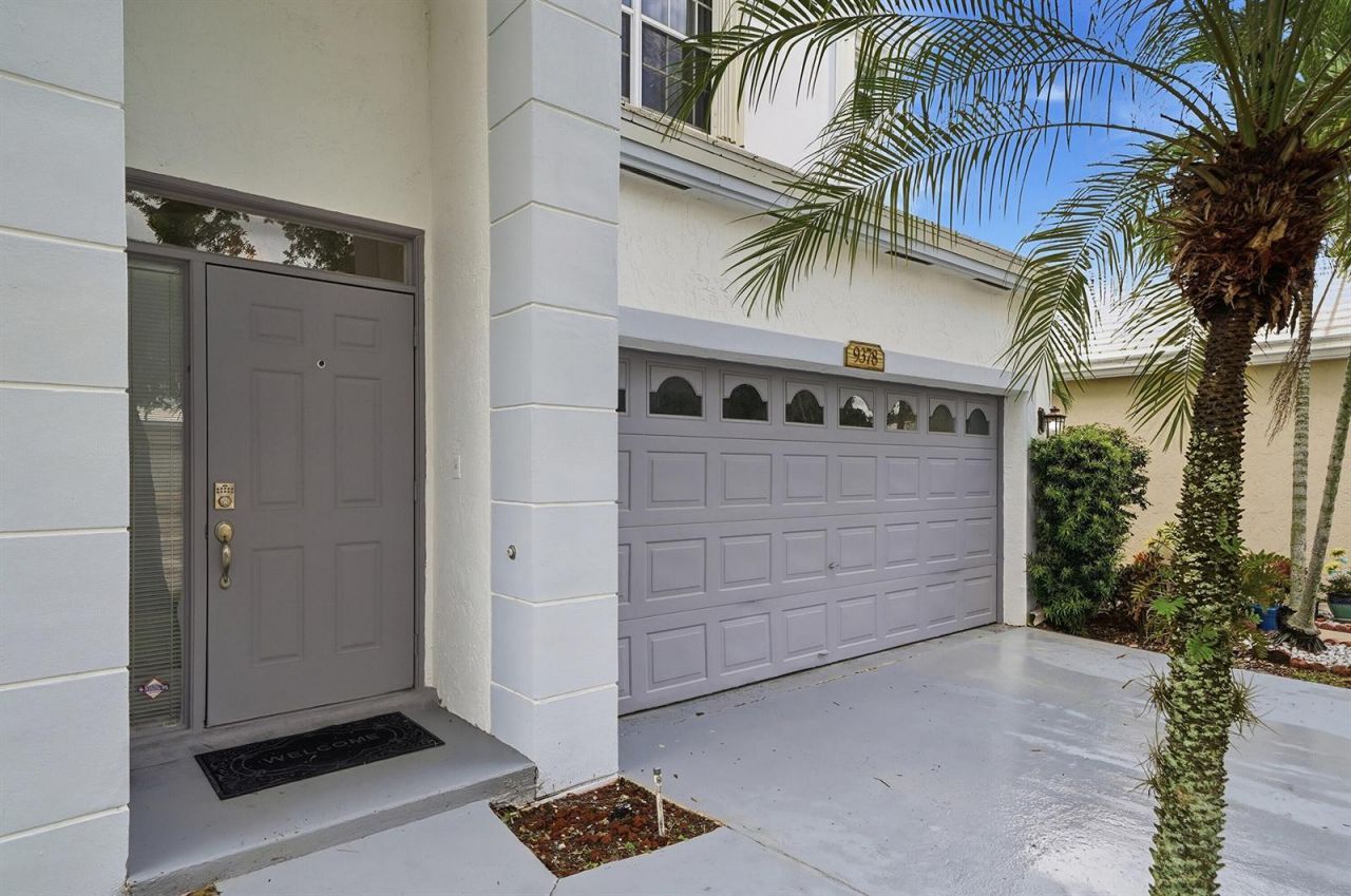 9378 NW 8th Circle , Plantation, FL 33324 Photo
