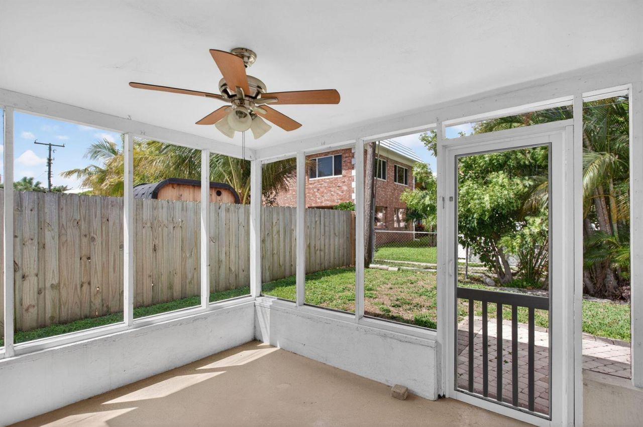371 SE 1st Avenue , Pompano Beach, FL 33060 Photo