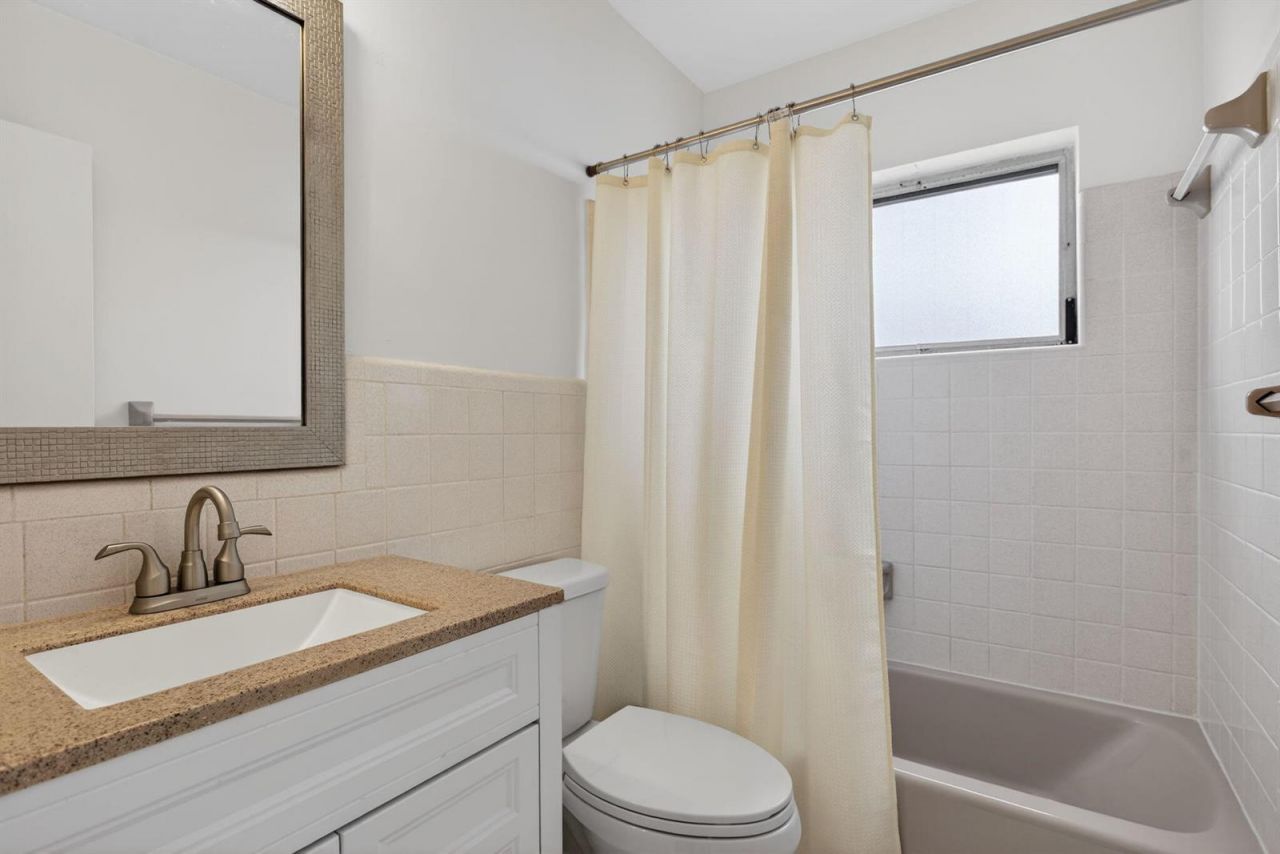 371 SE 1st Avenue , Pompano Beach, FL 33060 Photo